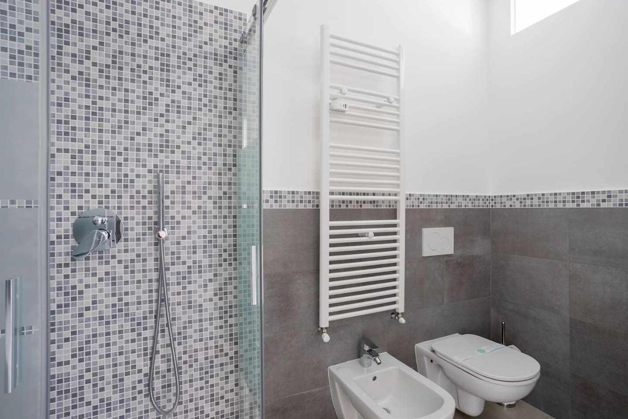 Milano City Apartments - Parking And Comfort - Spacious Apt Up To 8 Pax Εξωτερικό φωτογραφία