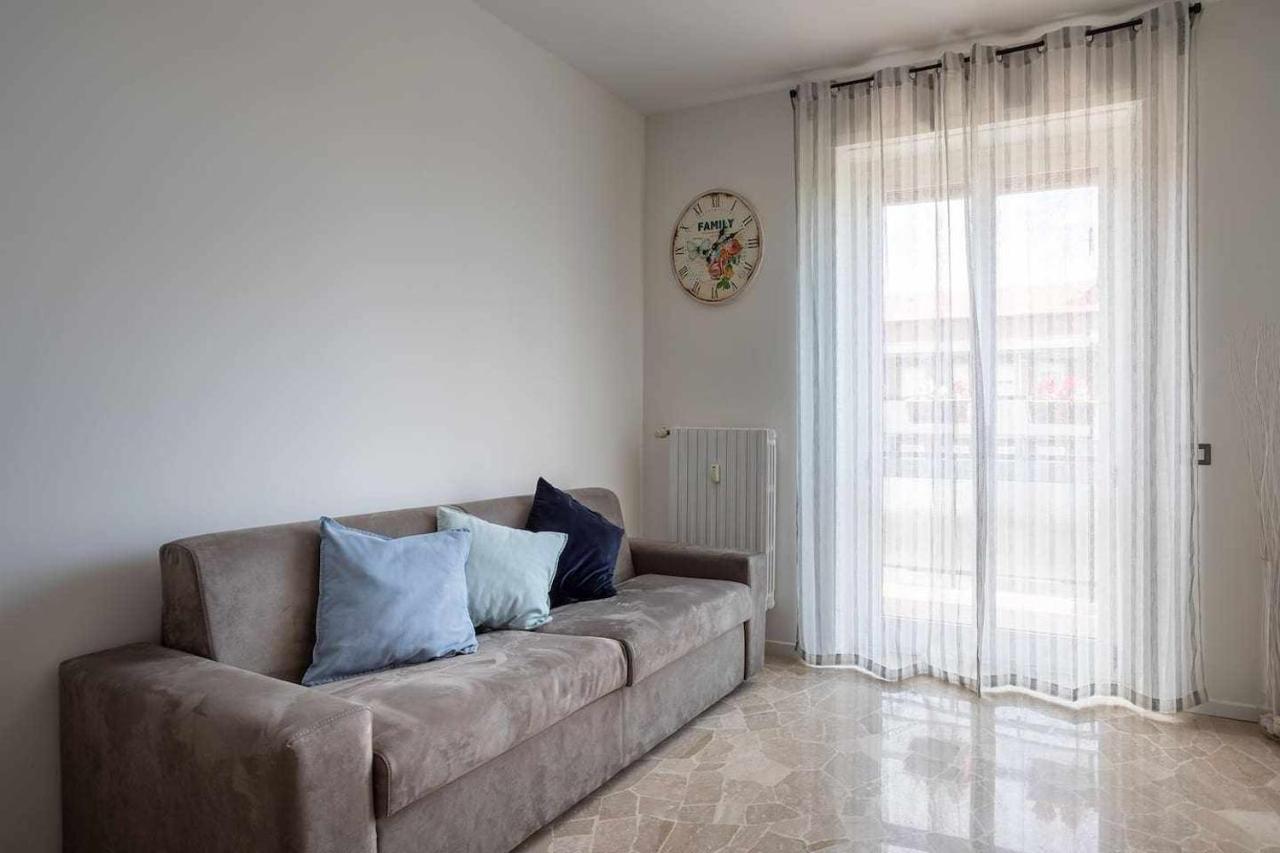 Milano City Apartments - Parking And Comfort - Spacious Apt Up To 8 Pax Εξωτερικό φωτογραφία