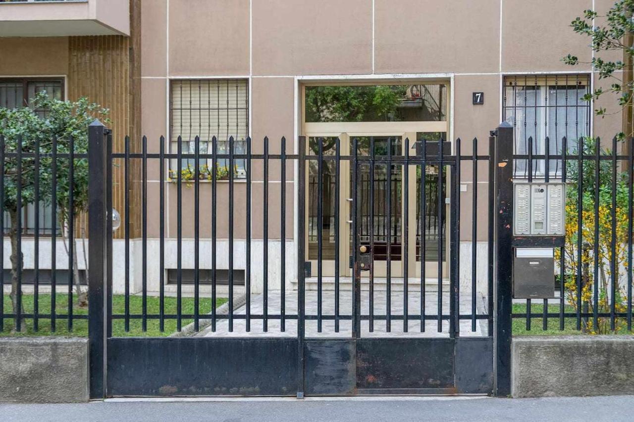 Milano City Apartments - Parking And Comfort - Spacious Apt Up To 8 Pax Εξωτερικό φωτογραφία
